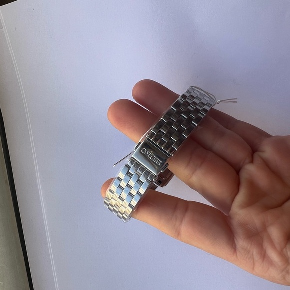 Seiko Essentials Blue Dial Ladies Watch SWR085 - Picture 3 of 3